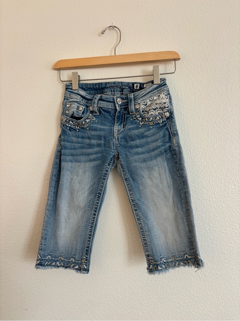Miss Me girls light wash denim capris size 8